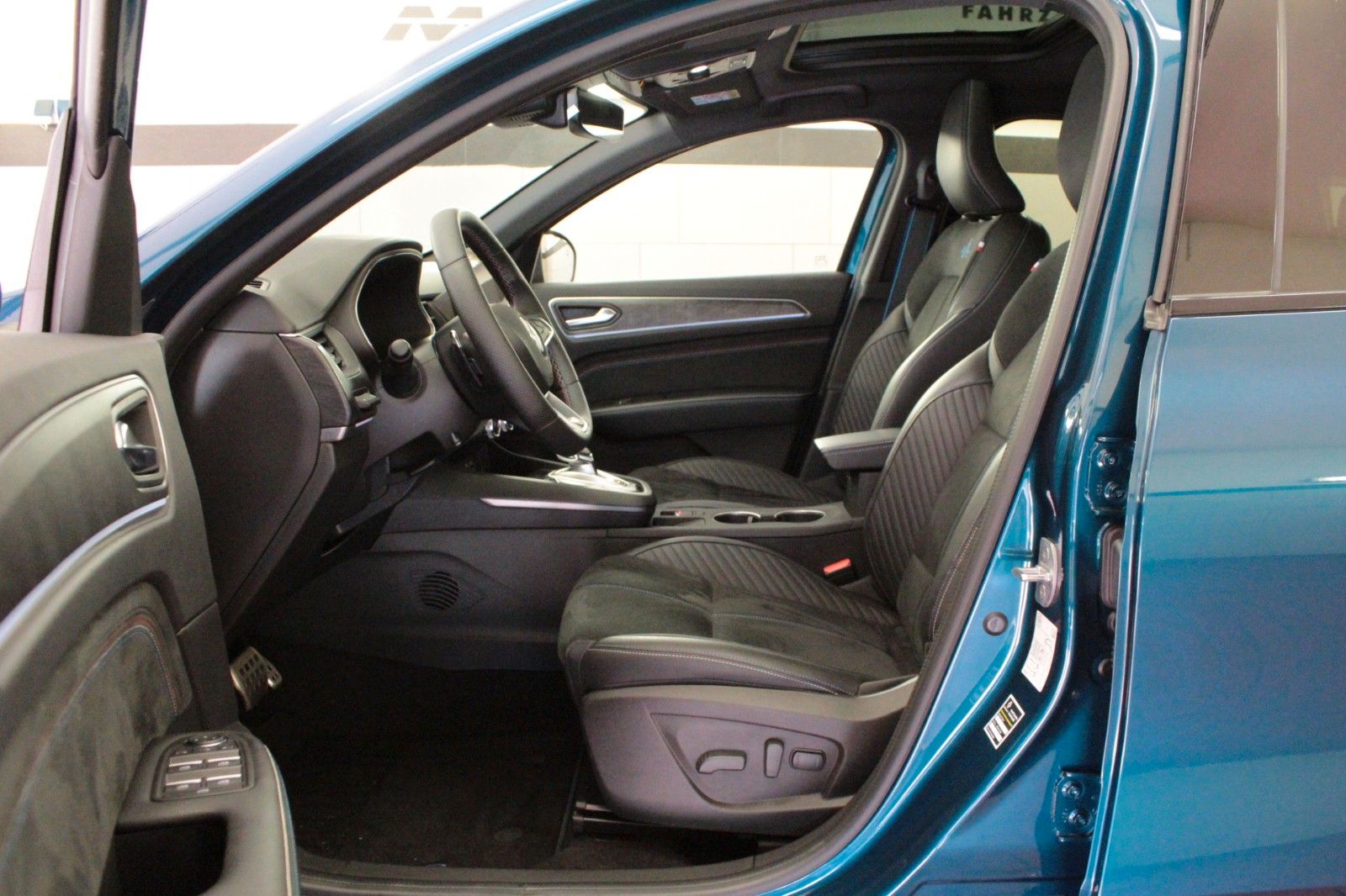 Renault Arkana Mild Hybrid - Samsaru's Car Outlet