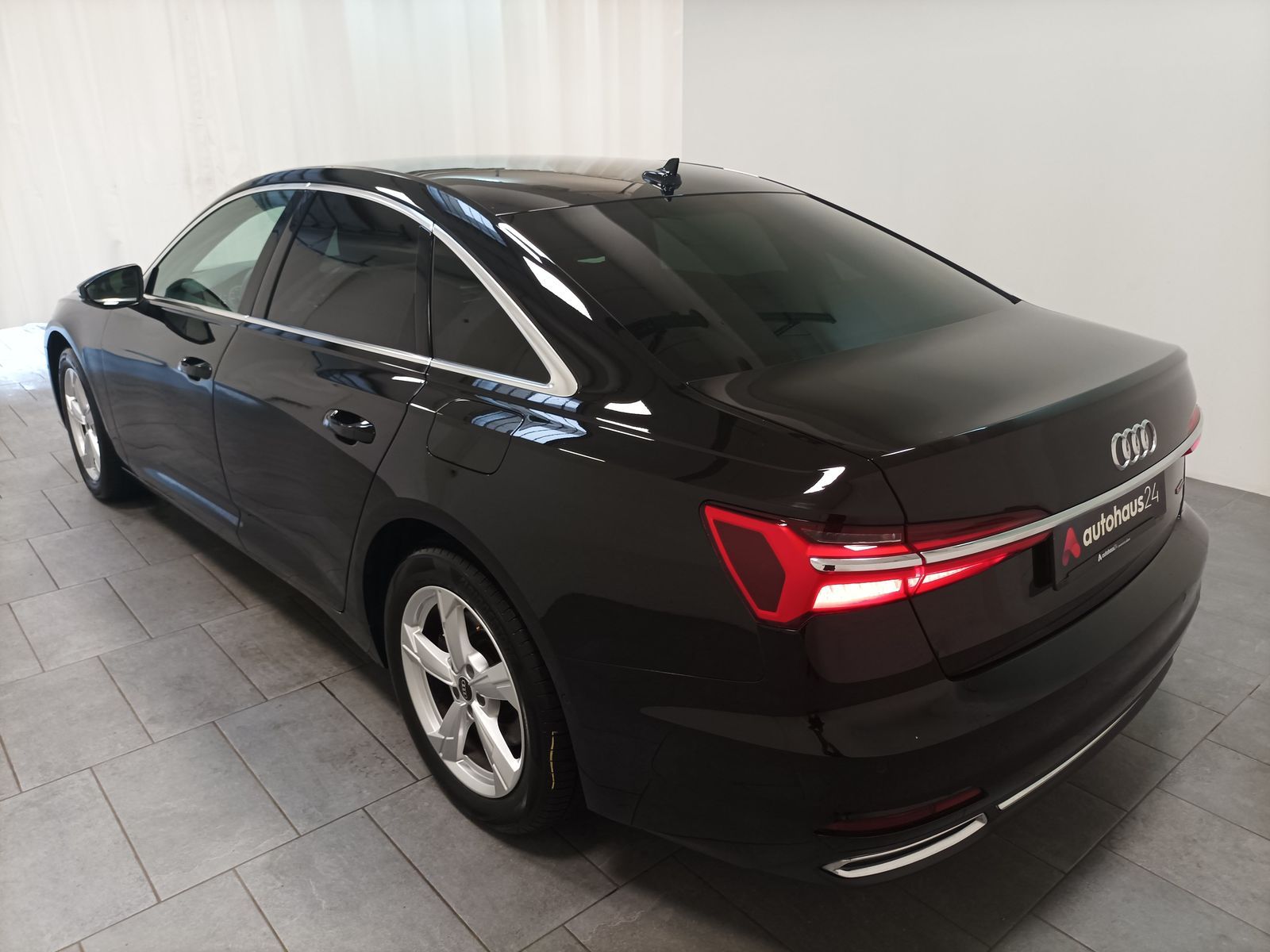 Audi A6 50 2.0 TFSI e quattro - Samsaru's Car Outlet