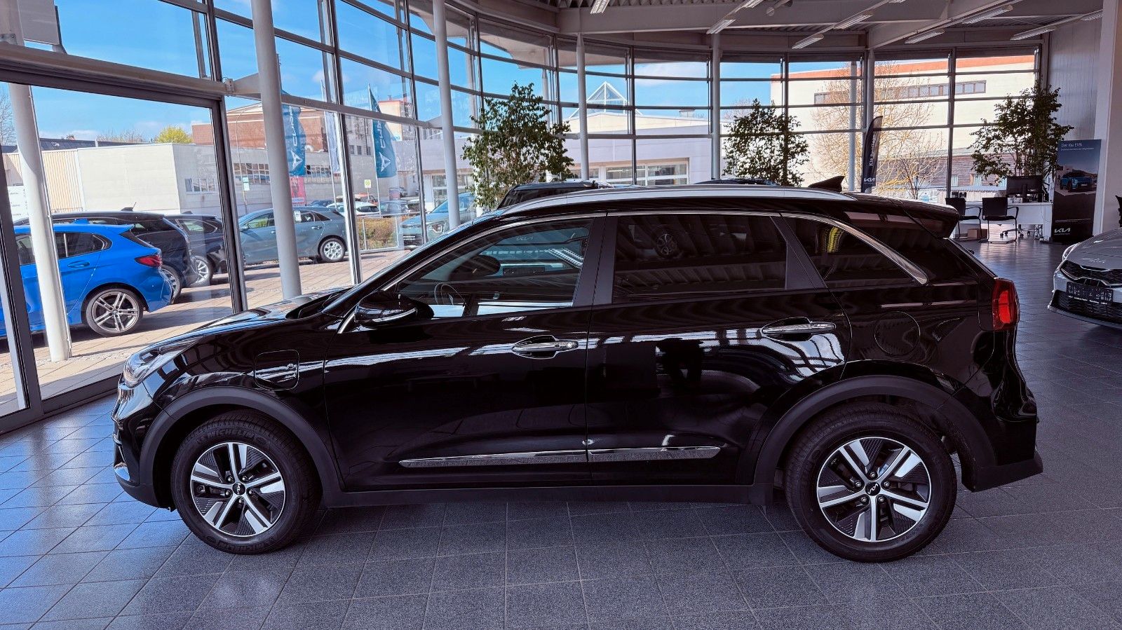 Kia Niro 1.6 Spirit Plug-in Hybrid - Samsaru's Car Outlet
