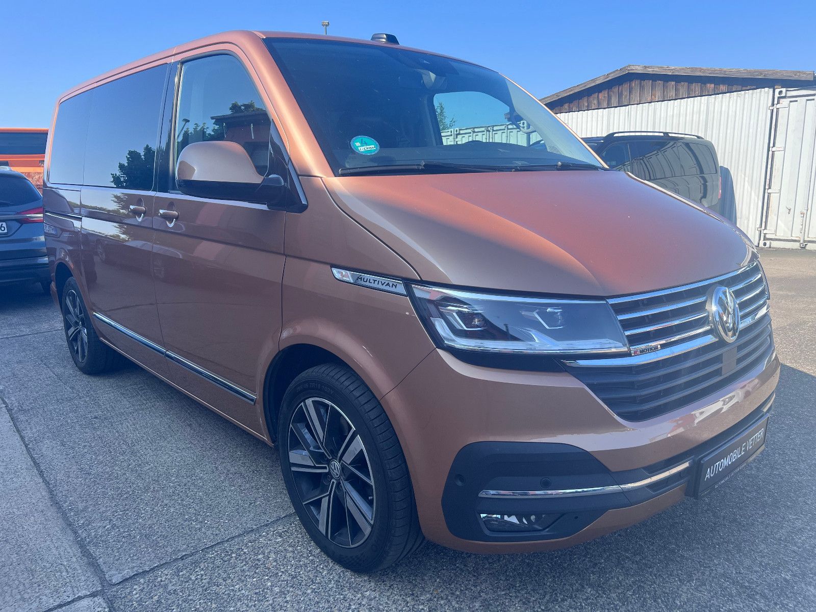 Volkswagen T6.1 Multivan Highline 4Motion - Samsaru's Car Outlet