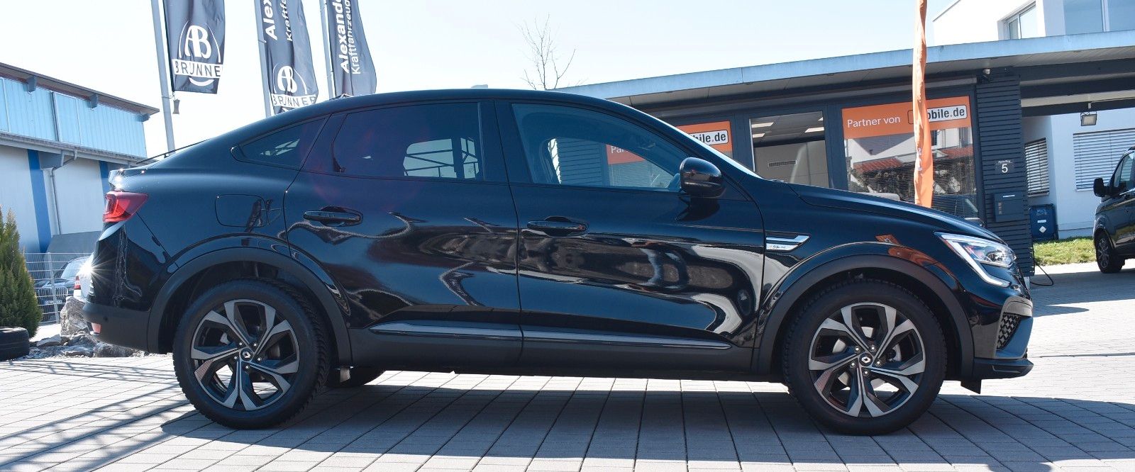 Renault Arkana R.S. Line - Samsaru's Car Outlet