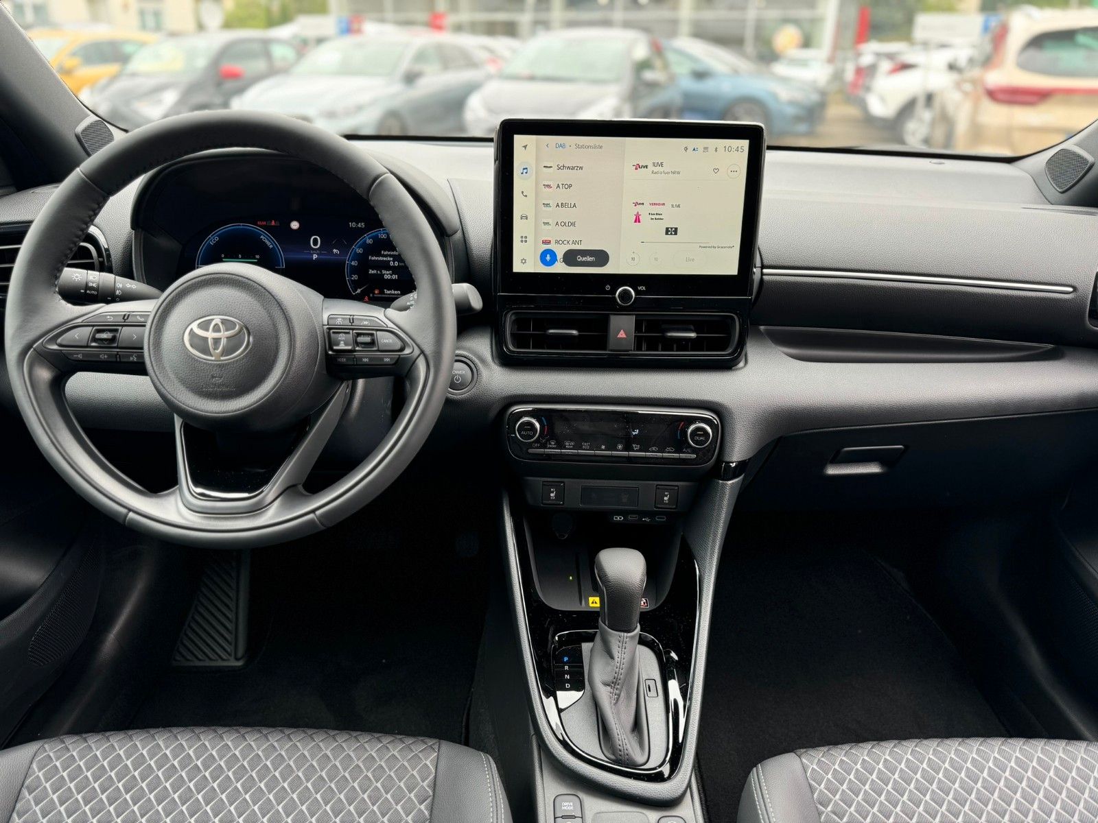 Toyota Yaris Hybrid Style 315 € mtl finanzieren