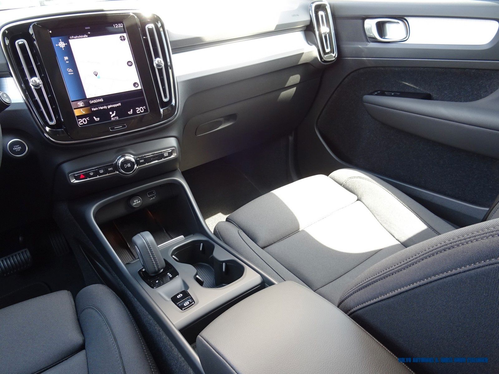 Volvo XC40 T5 Recharge R-Design Expression