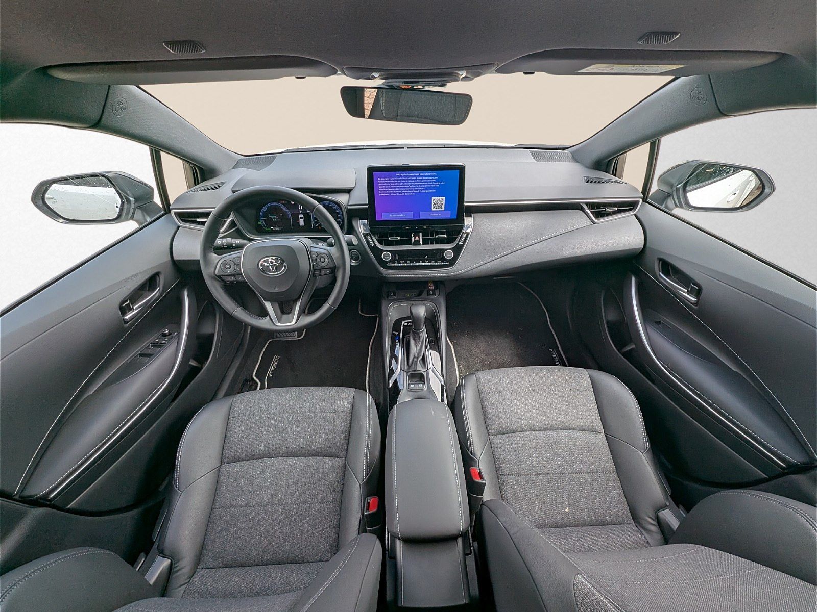 Toyota Corolla 1.8 Hybrid TS Black&White *NAVI SHZ LHZ