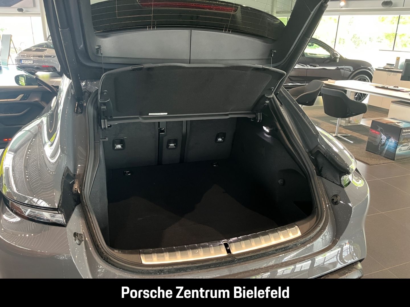 Porsche Taycan 4S Cross Turismo Panorama Luftfederung