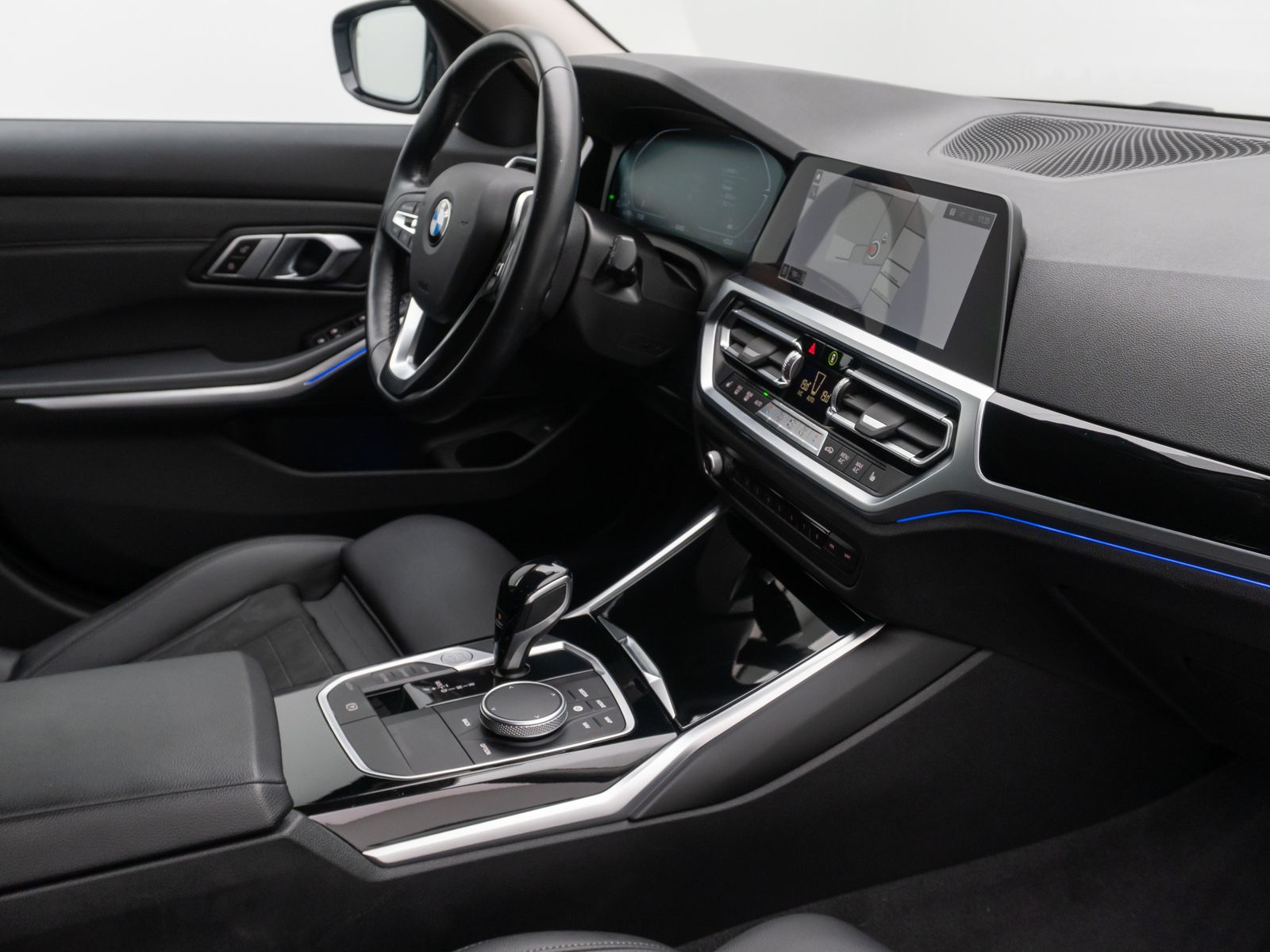 BMW 320d xD Sport Line - Samsaru's Car Outlet