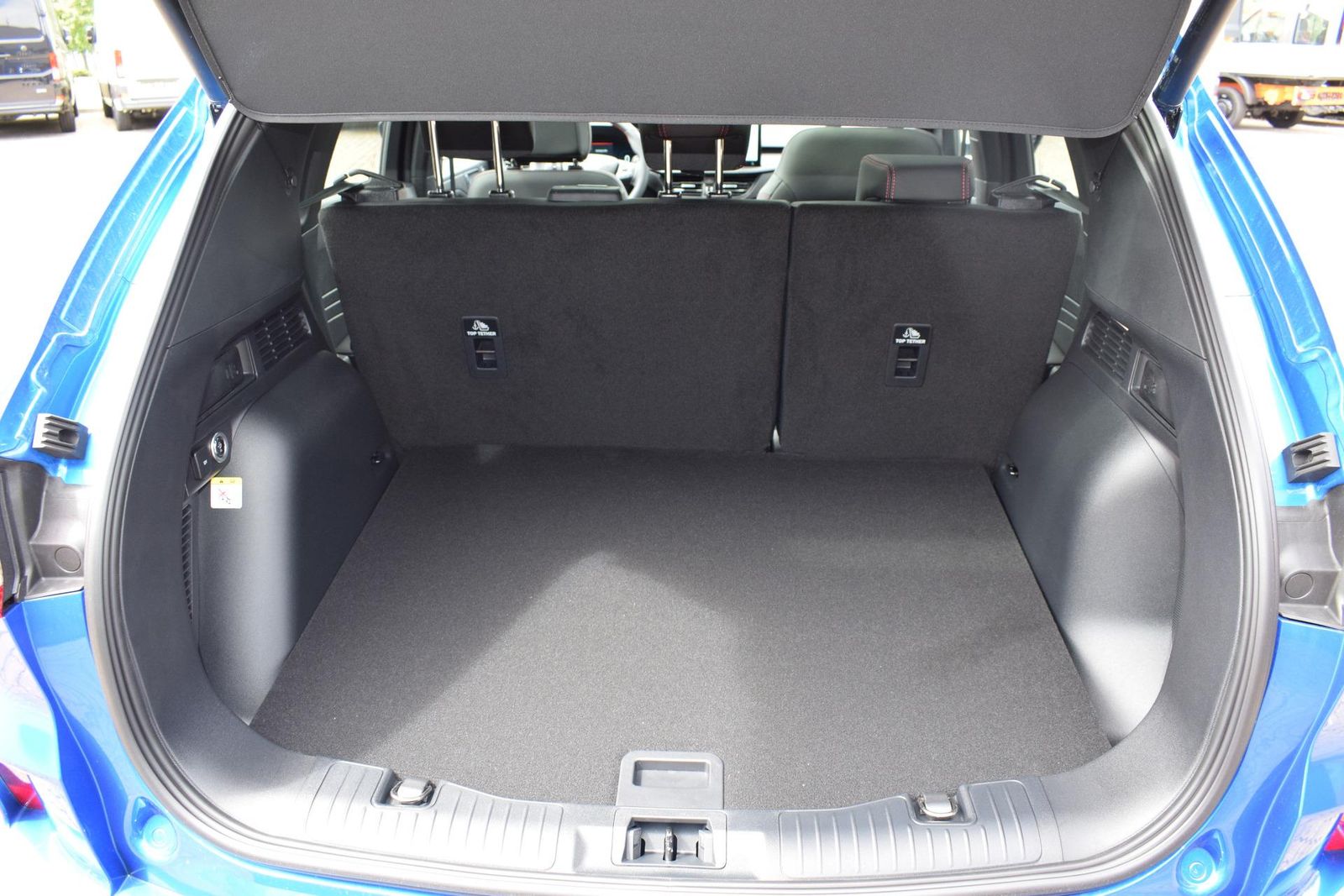 Ford Kuga PHEV Plug-In ST-Line X Vollausstattung