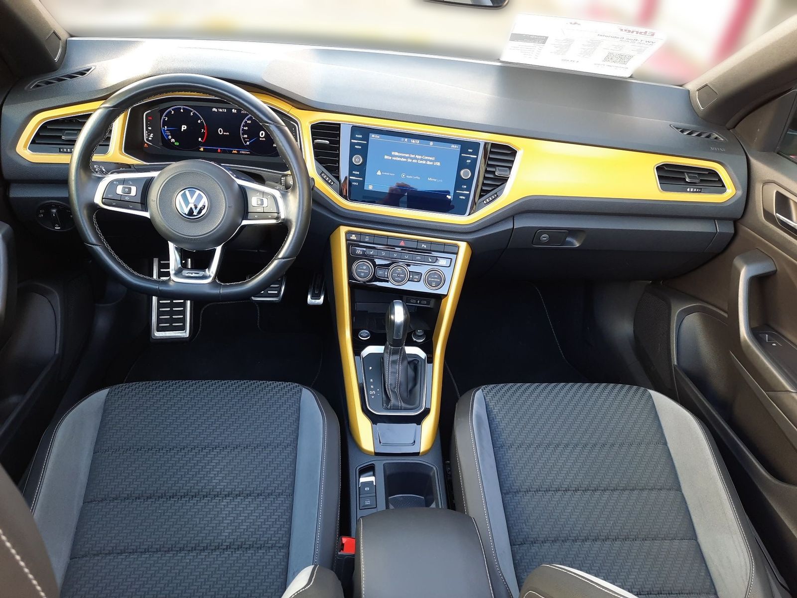 Volkswagen T-Roc R-LINE BLACK - Samsaru's Car Outlet