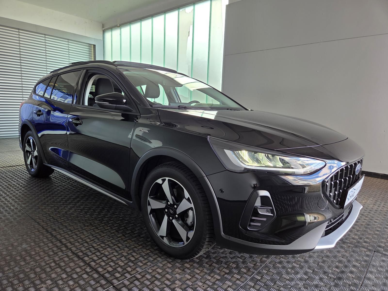Ford Focus Turnier Active X+ AHK ABNEHMBAR+PANORAMADA