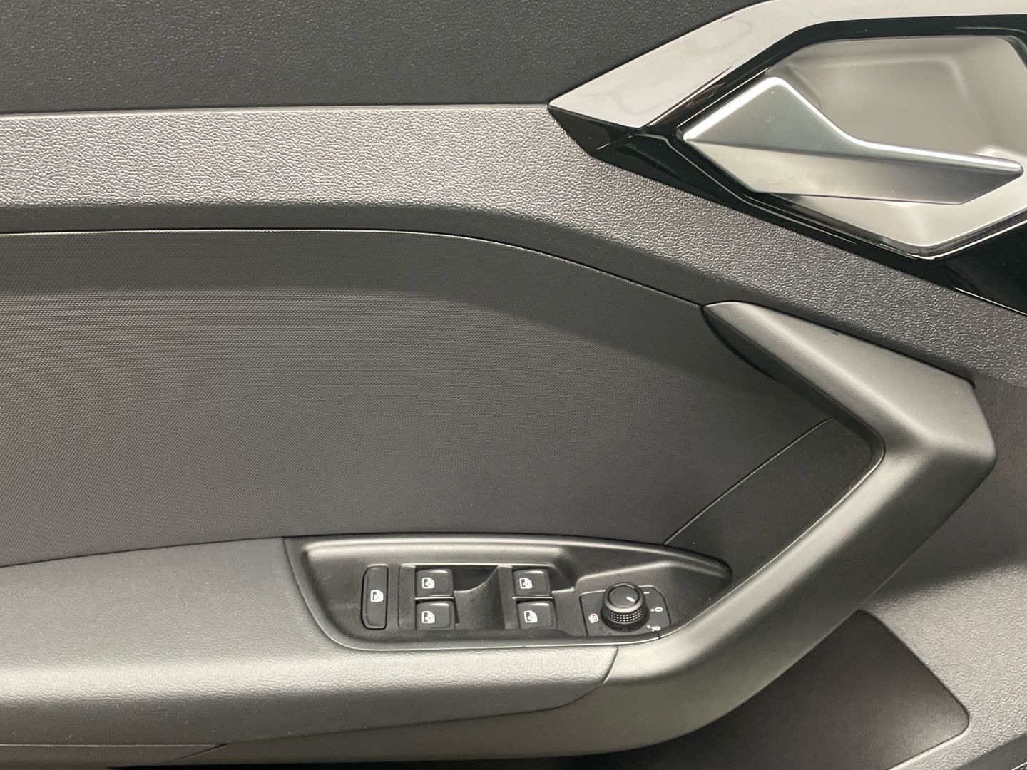 Audi A1 Sportback 25 TFSI S line MMI Spurhalteassi.