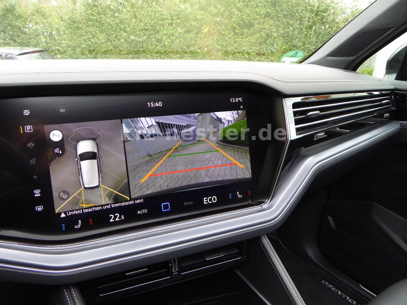 Volkswagen Touareg R eHybrid - Samsaru's Car Outlet