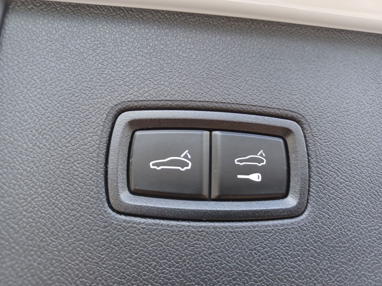 Porsche Cayenne CAYENNE E -HYBRID