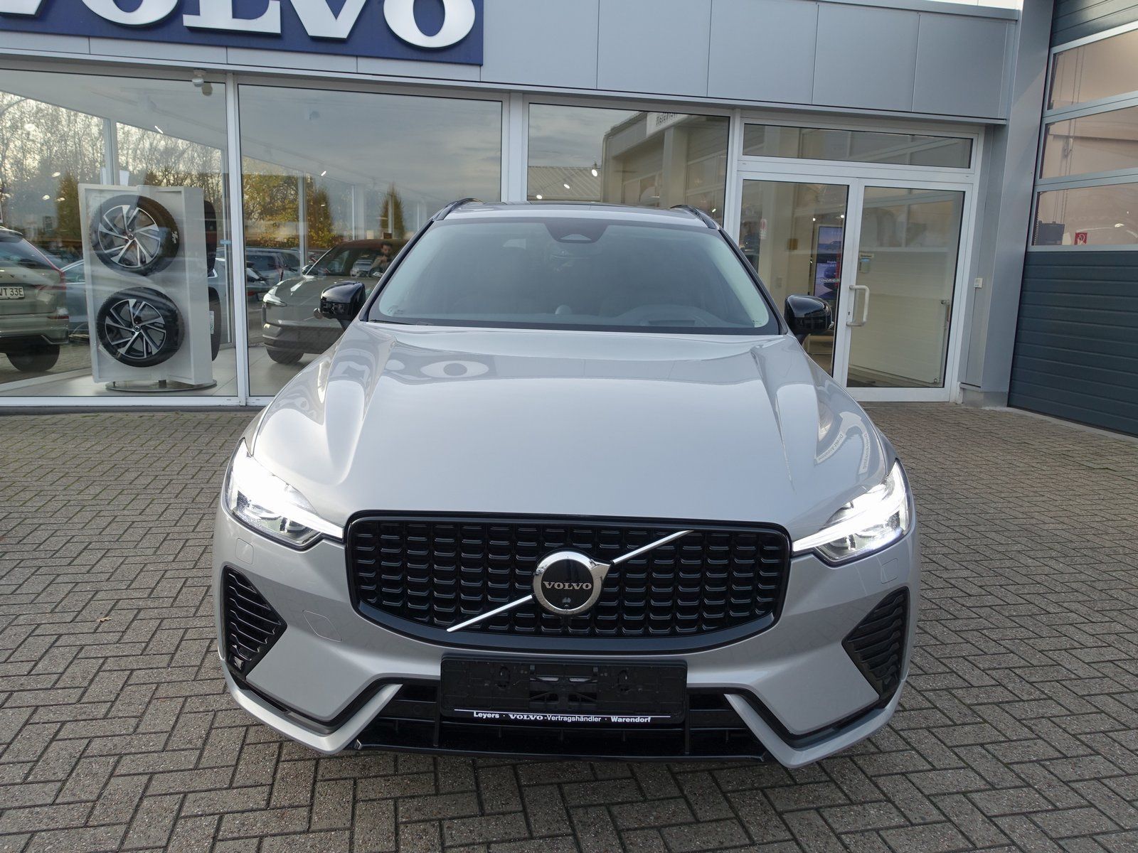 Volvo XC60 Ultra T8 AWD/Massage/B&W/FourC/AHK/360°/BLS