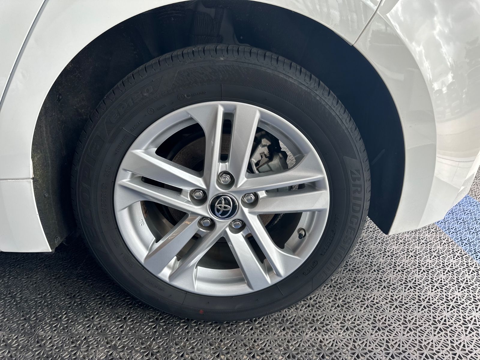 Toyota Corolla Hybrid Club - Samsaru's Car Outlet