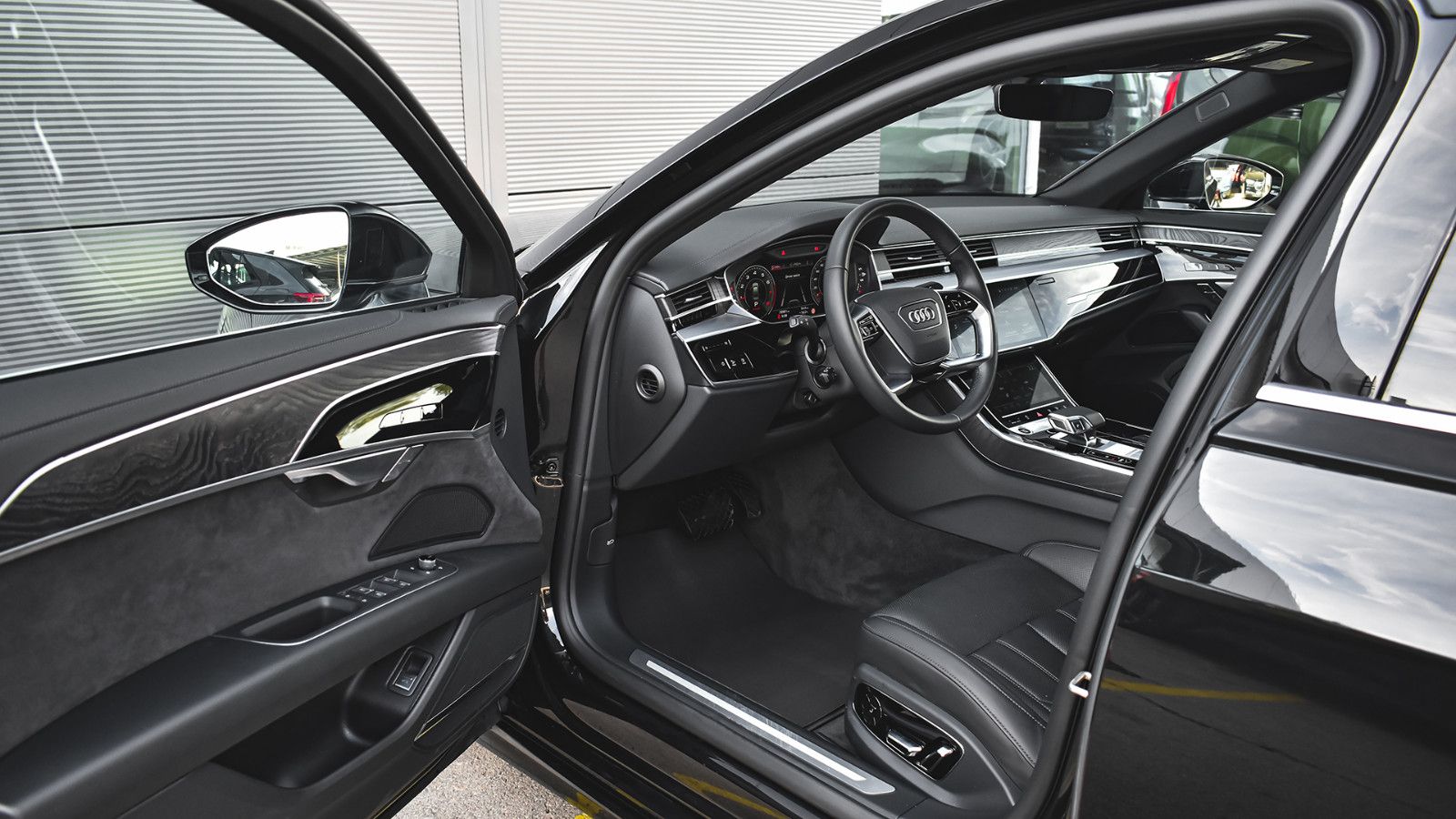 Audi A8 55 TFSI Quattro - Samsaru's Car Outlet