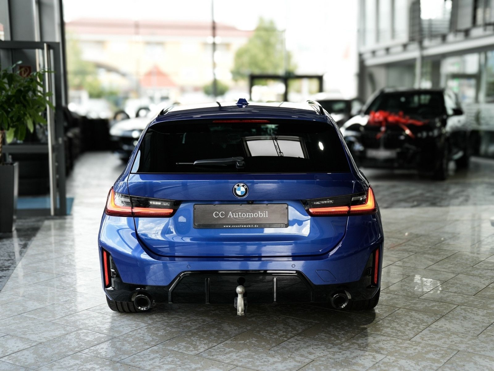 BMW 320d xDrive Touring M Sport - Samsaru's Car Outlet