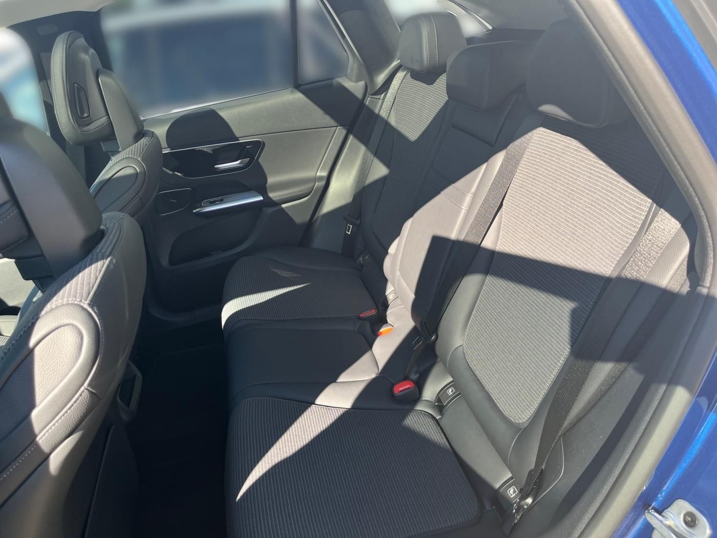 Mercedes-Benz GLC 220 d 4MATIC Avantgarde StHz*AHK*Pano*Memory
