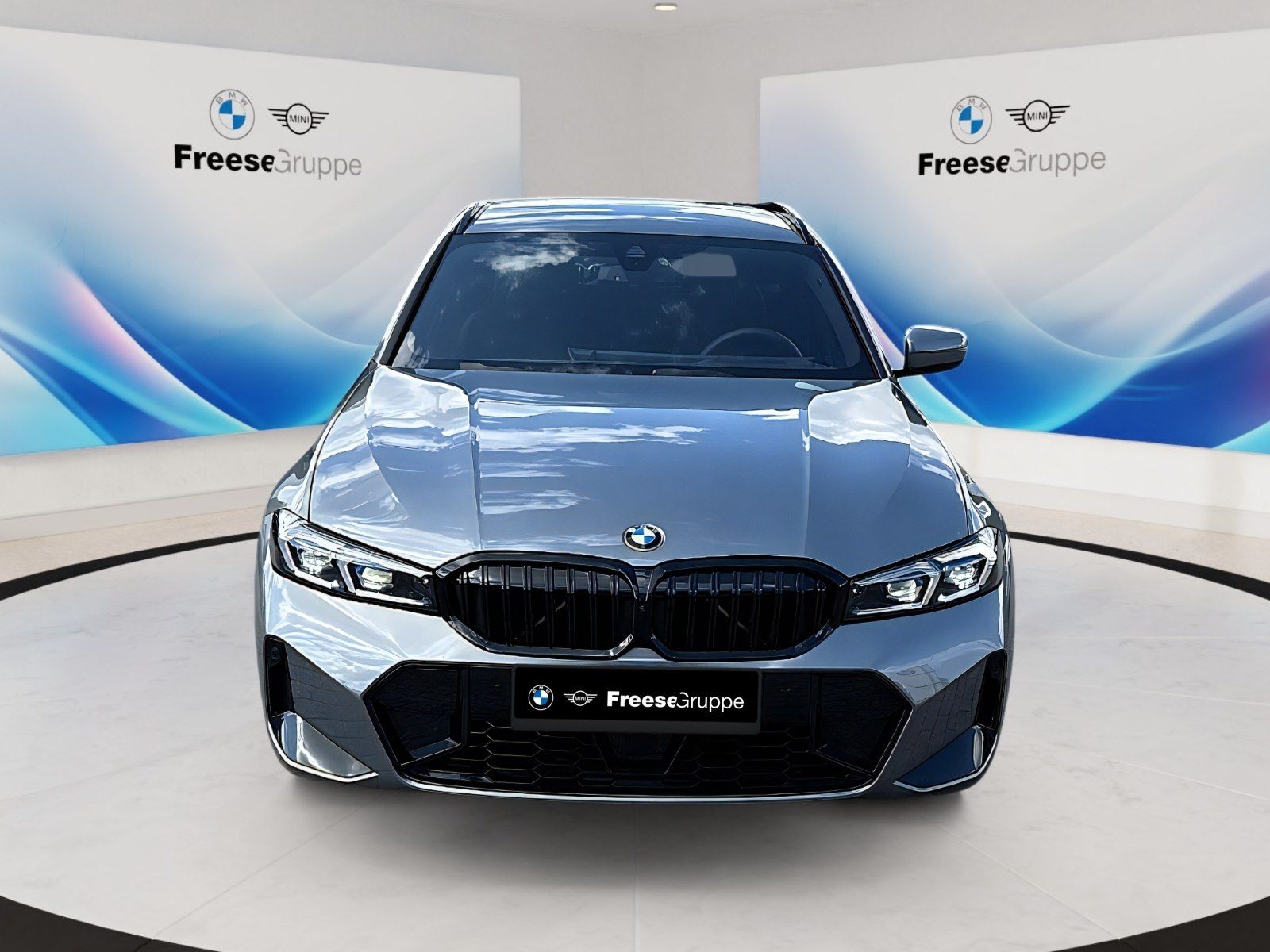 BMW 320d xDrive Touring AHK 360° HEAD-UP RFK HIFI BT