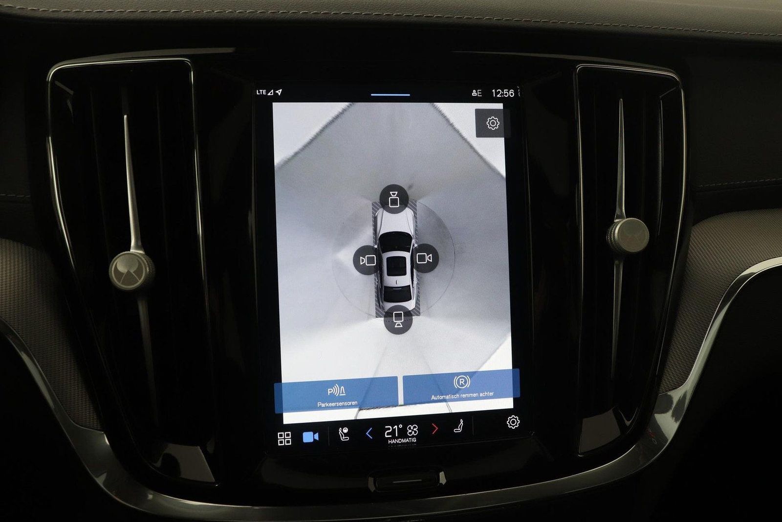 Volvo S60 T8 Recharge Ultimate Dark | HEICO SPORTIV |