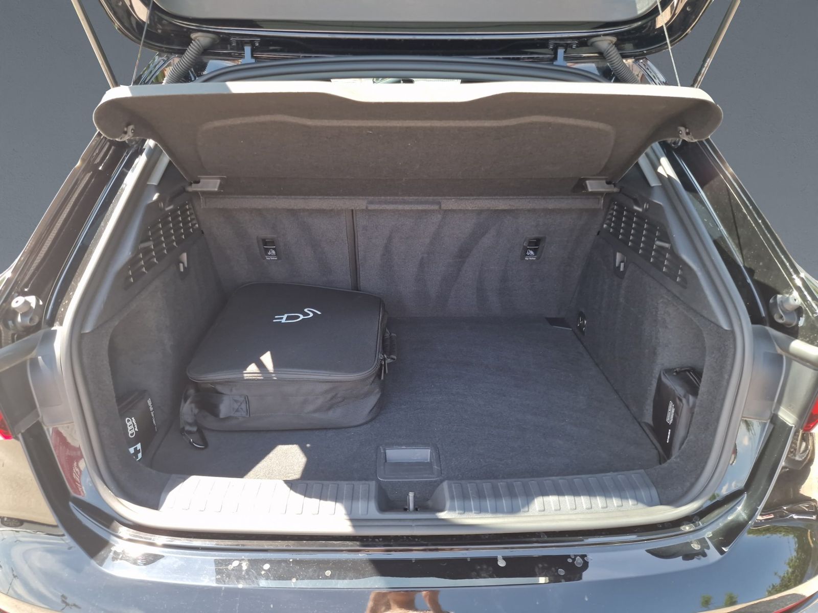 Audi A3 Sportback 40 TFSI e S tronic - Samsaru's Car Outlet