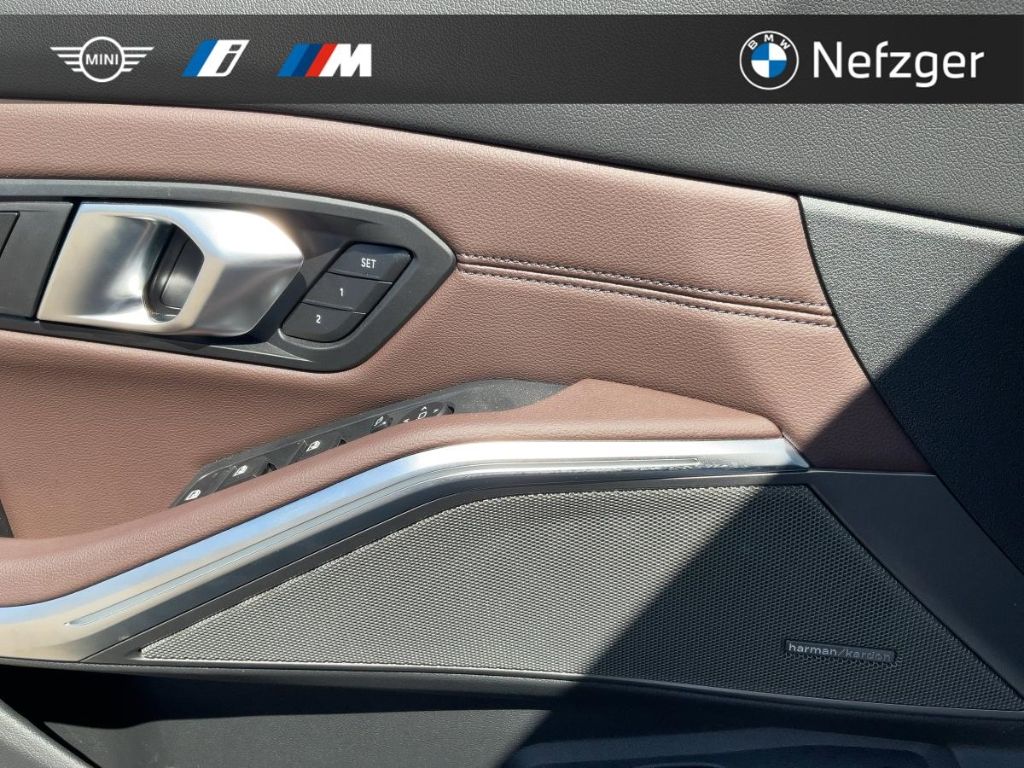 BMW 330 i xDrive Tour. M Sport HUD Pano H/K HiFi AHK
