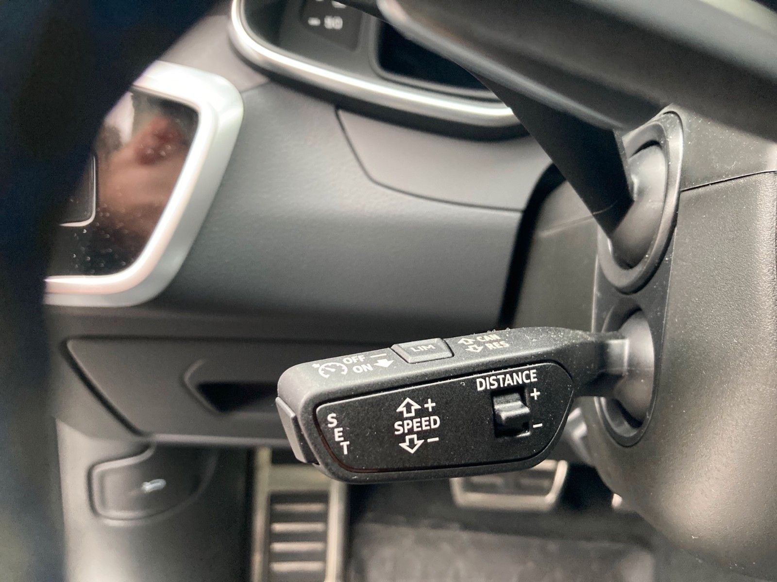 Audi RS6 quattro perf. 5J.Gar./HuD/KeramiK/Schale/305