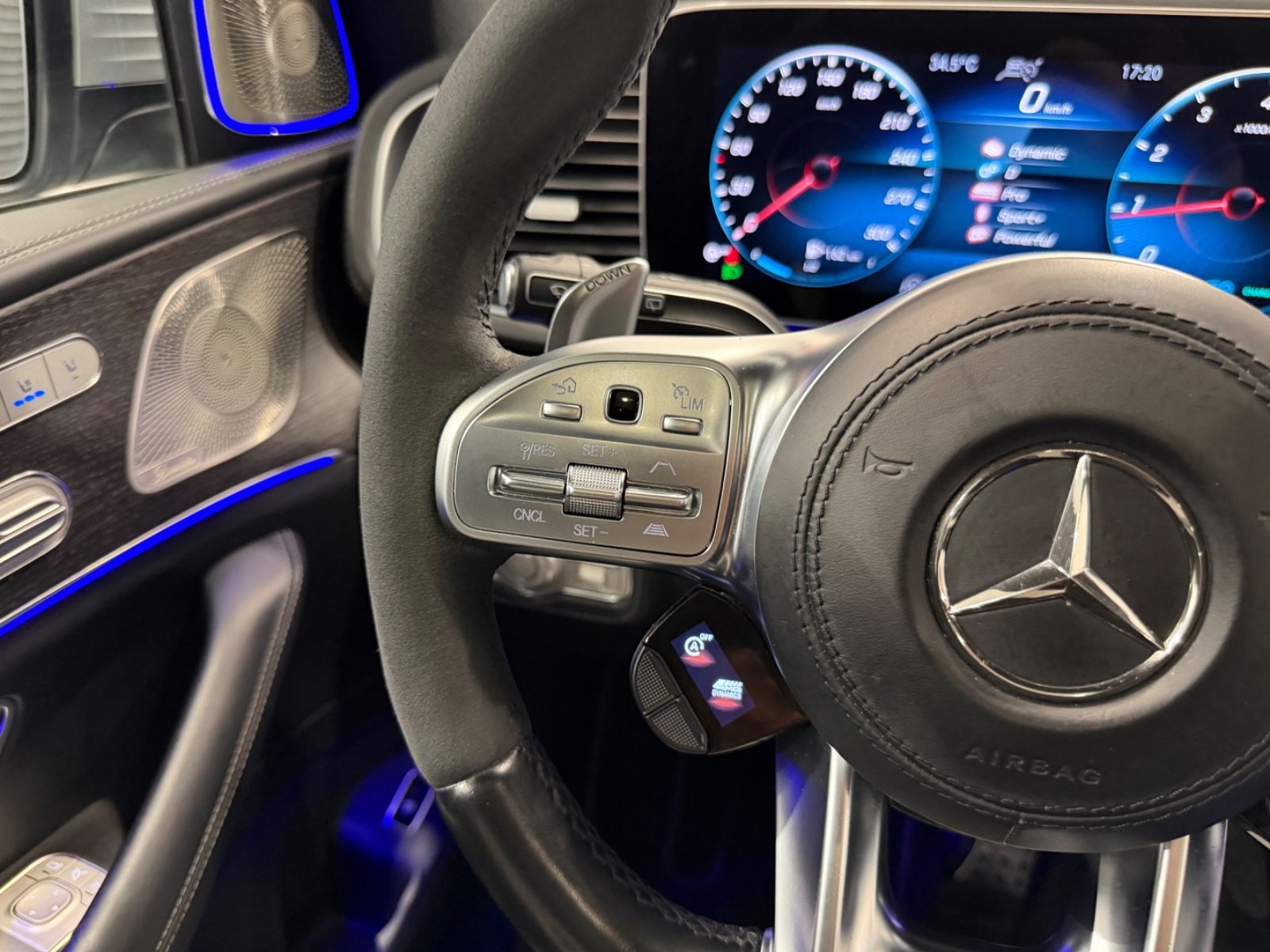 Mercedes-Benz GLE 63 S AMG 4Matic+ PANO+HEAD-UP+360KAM+LUFTFED