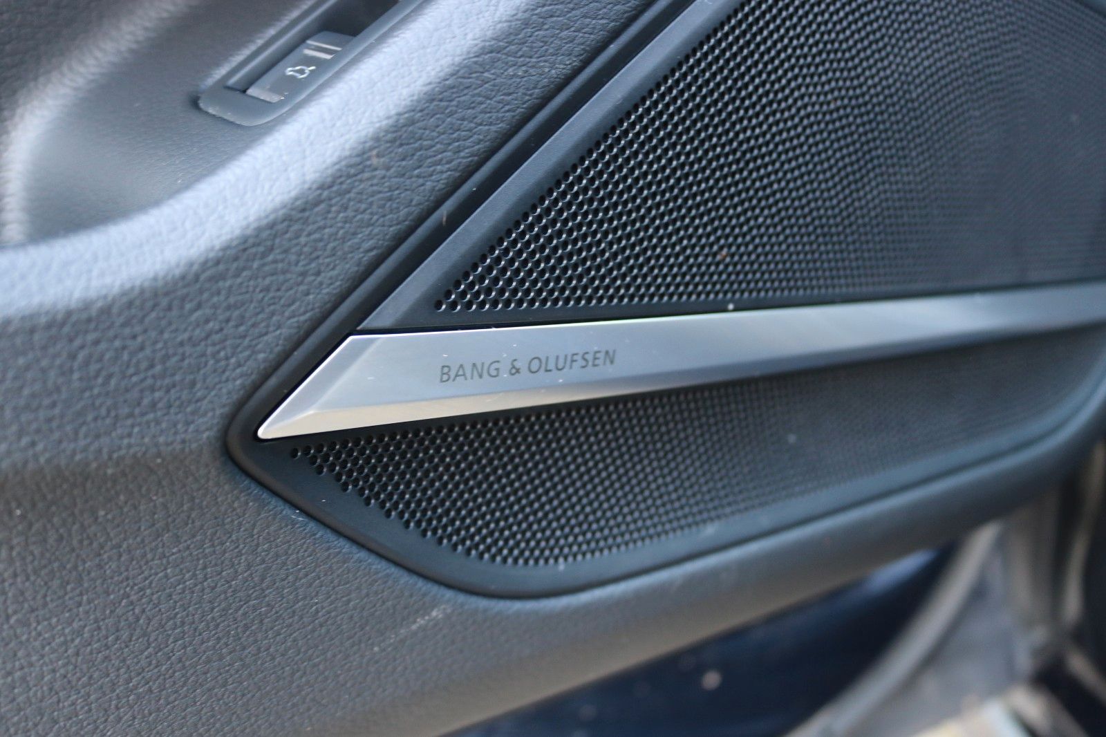 Audi A8 55 TFSI quattro - Samsaru's Car Outlet