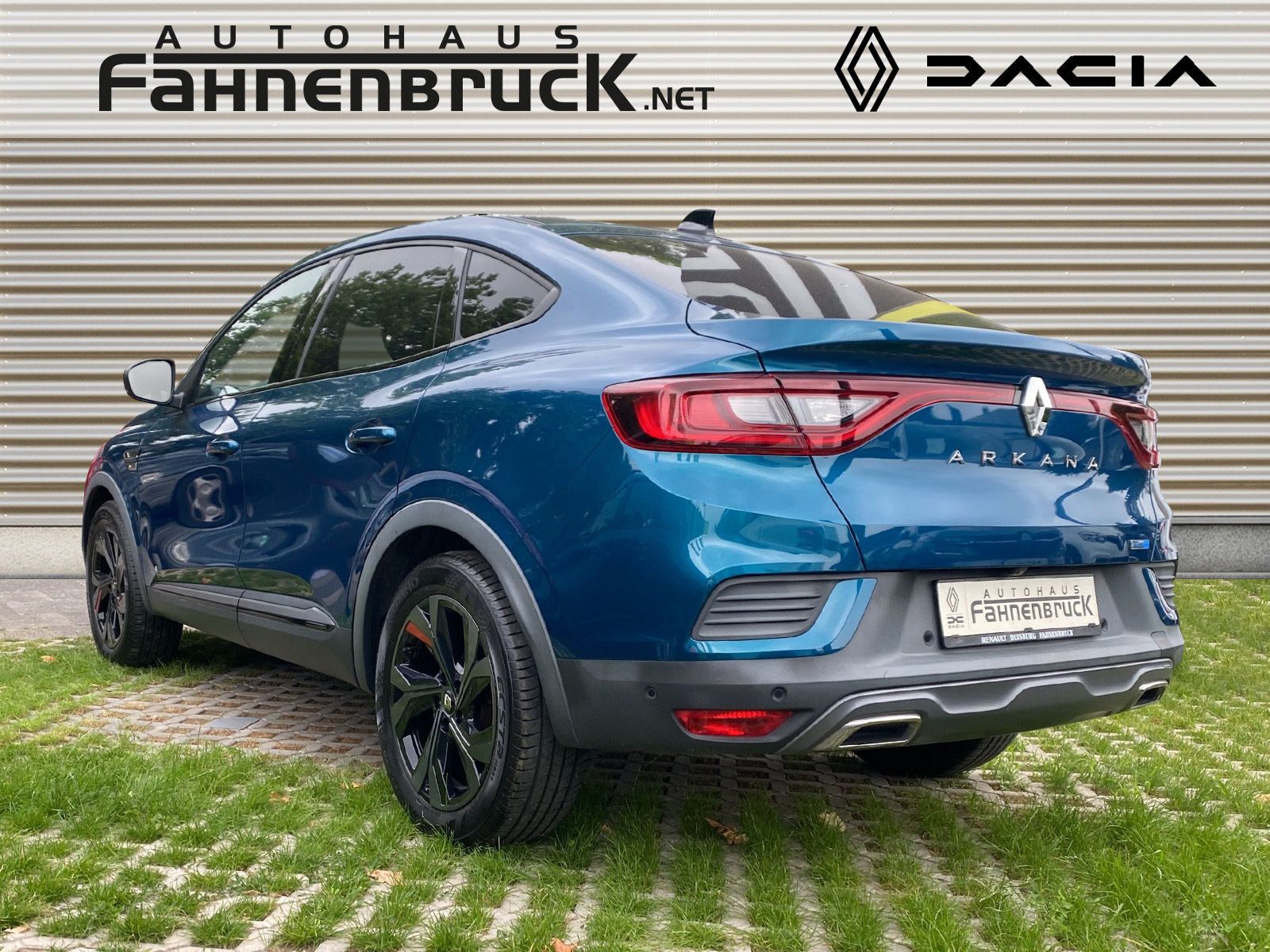 Renault Arkana R.S. LINE E-TECH 145 - Samsaru's Car Outlet