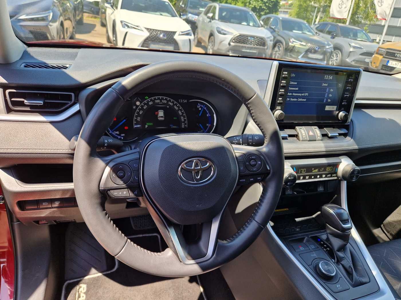 Toyota RAV4 Hybrid 4x4 Team - Samsaru's Car Outlet