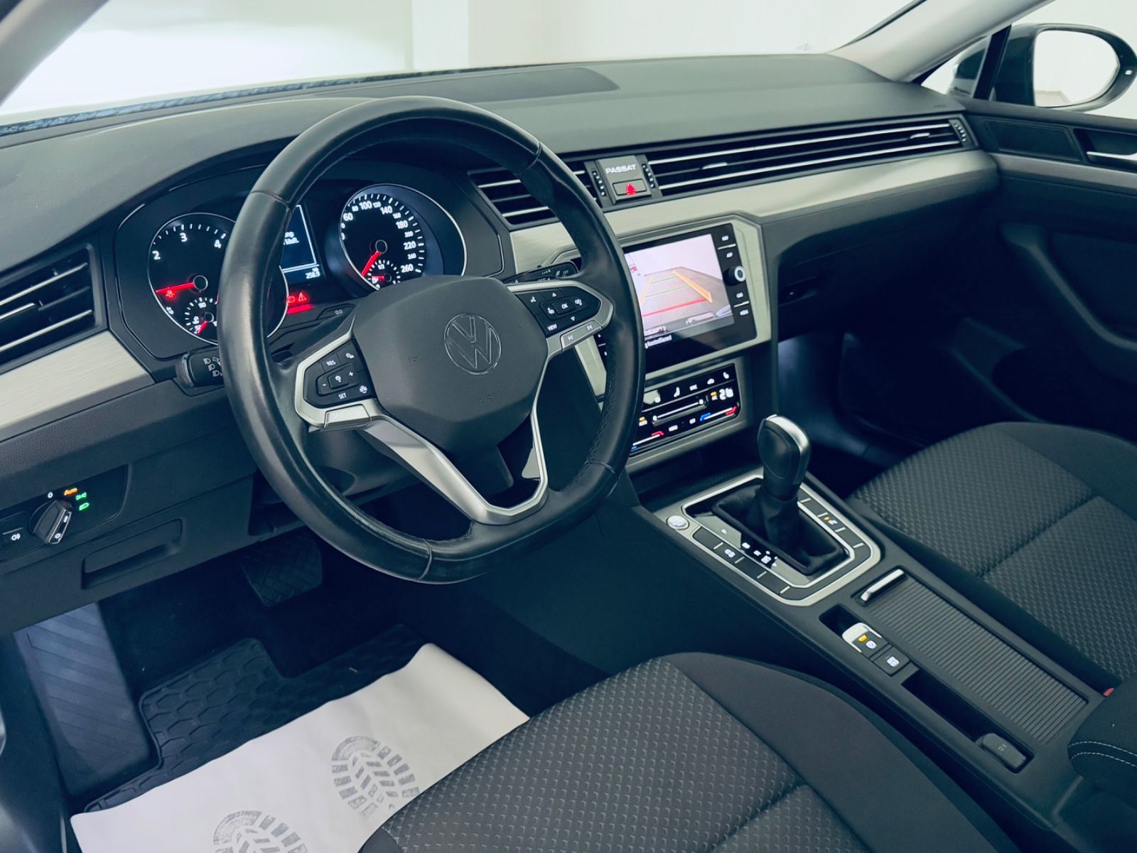 Volkswagen Passat Lim. 2.0 TDI - Samsaru's Car Outlet