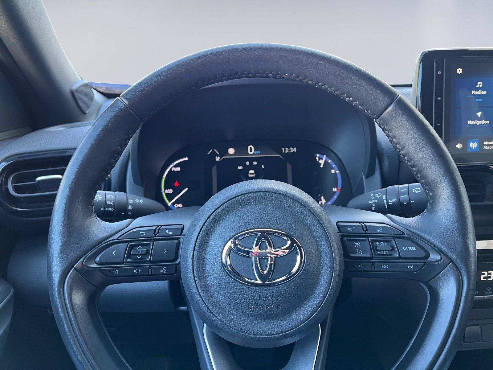 Toyota Yaris Cross Hybrid ACC+Navi+Kamera+Winterpak