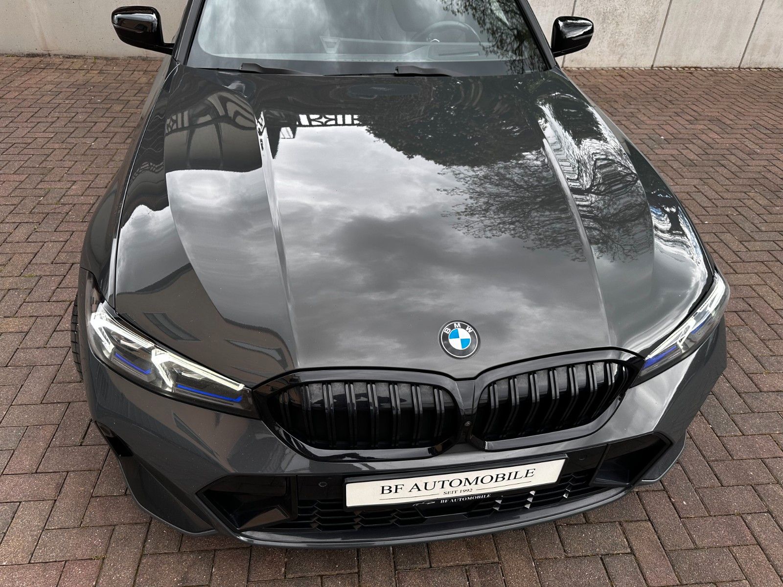 BMW 330d xDrive M Sport PANO*AHK*StandH*H&K*AdapLED