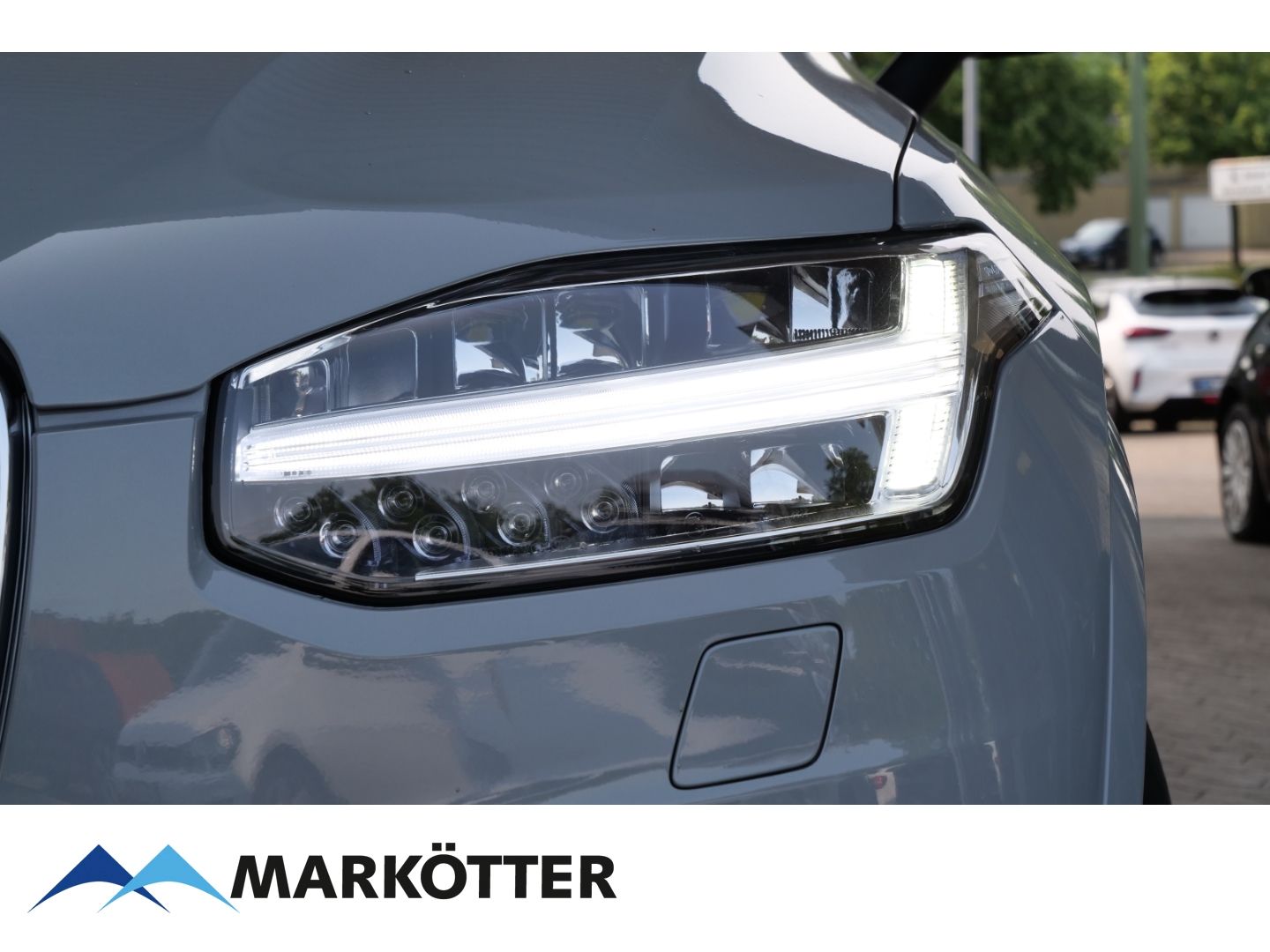 Volvo XC90 T8 AWD Ultra Bright - Samsaru's Car Outlet