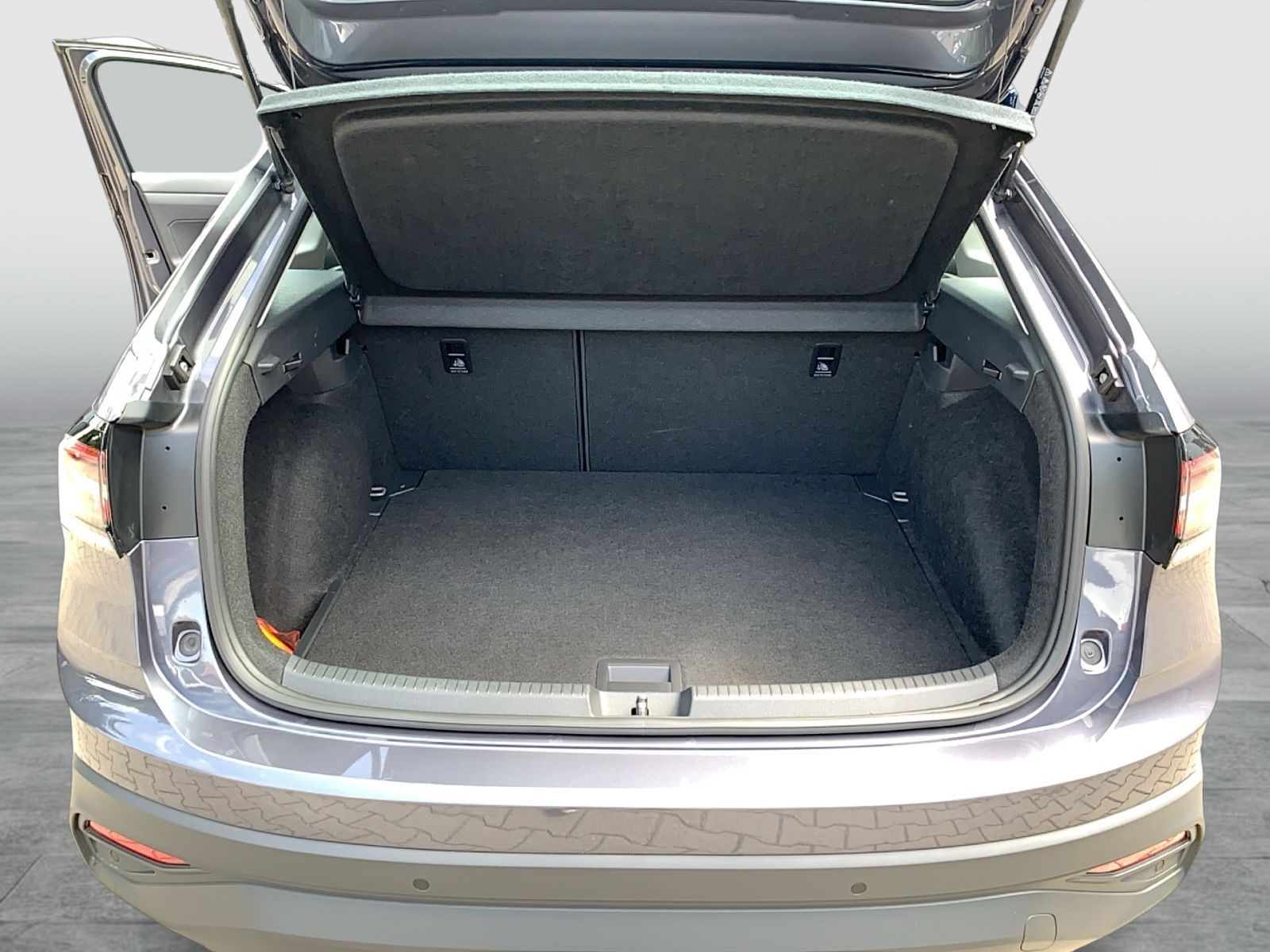 Volkswagen Taigo 1.0 TSI DSG LIFE - Samsaru's Car Outlet