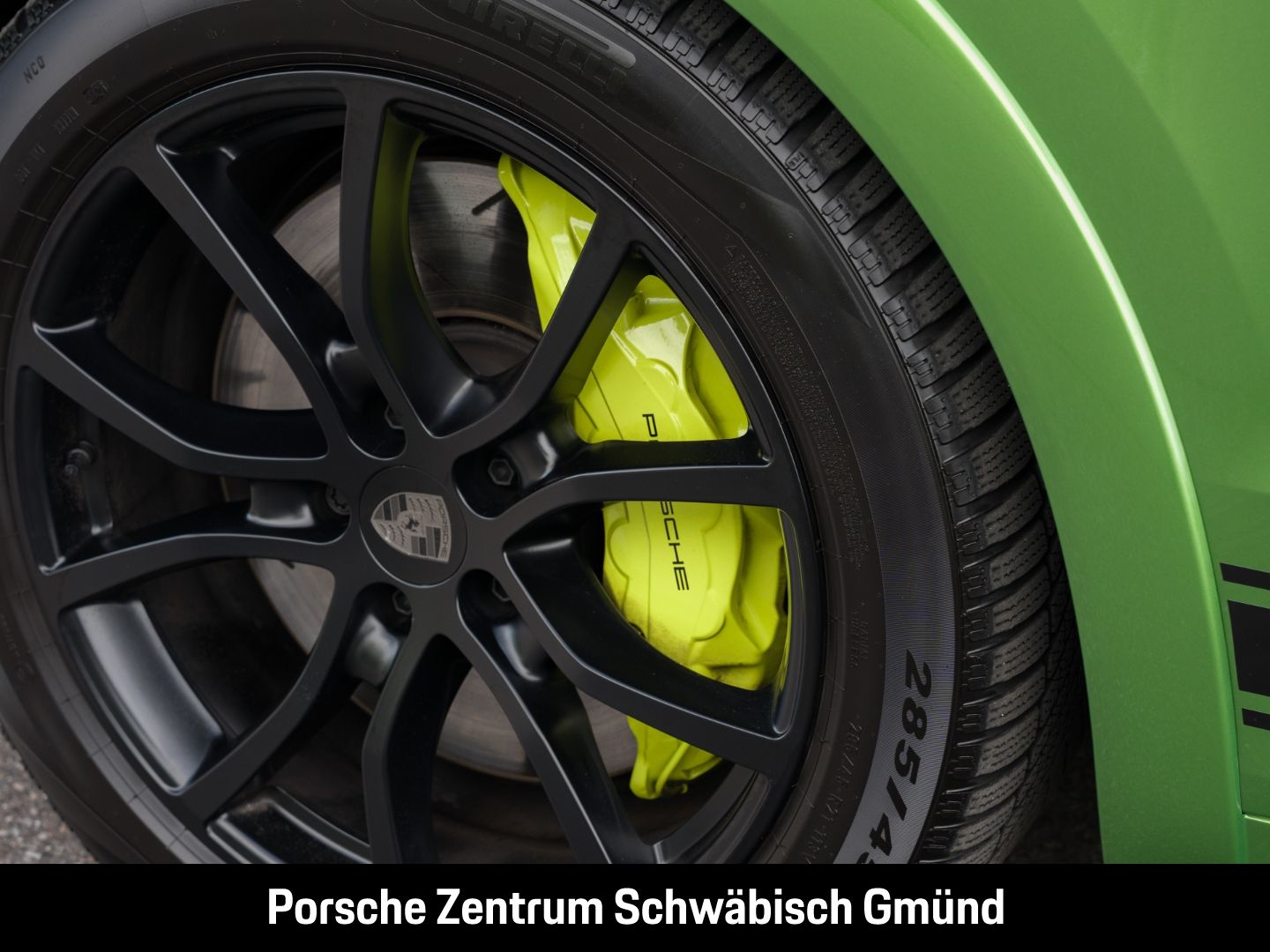 Porsche Cayenne Turbo E-Hybrid Burmester Nachtsicht PDCC
