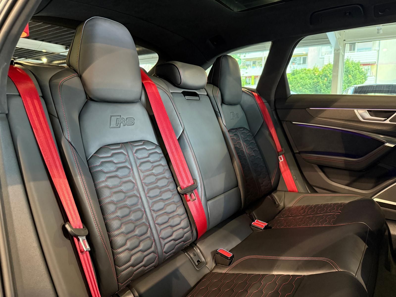 Audi RS6 4.0 TFSI Q*Pano*HuD*B&O-Adv.*Carbon*Dynamik+