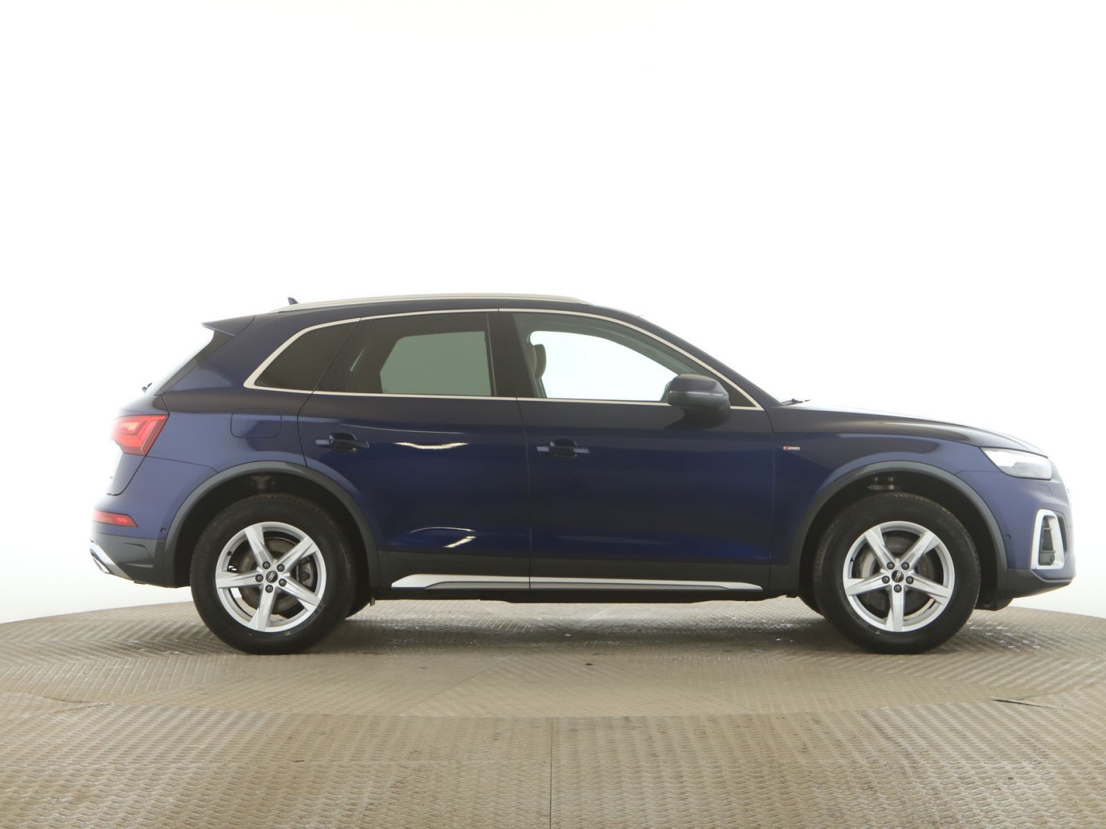 Audi Q5 50 TFSIe quattro S line HYBRID+Matrix+RFK+B&O