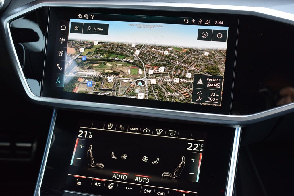 Audi A6 Avant 45 TFSI quattro S-line - Samsaru's Car Outlet