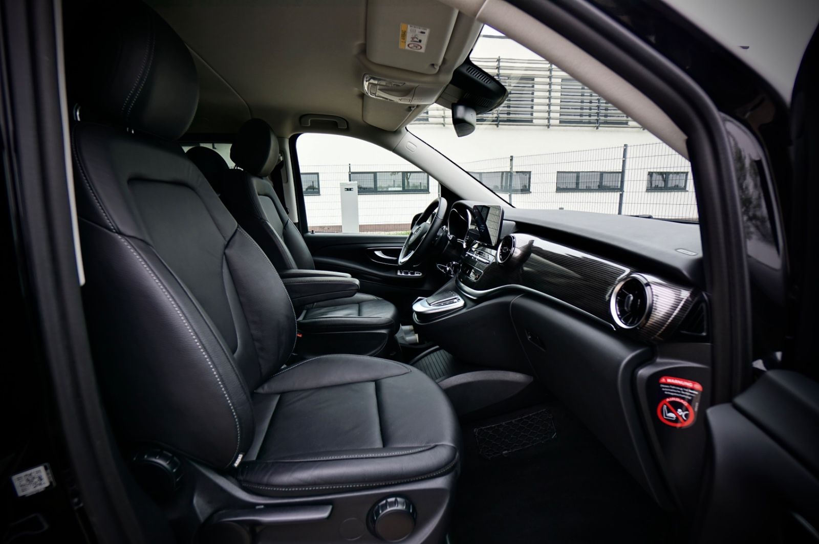 Mercedes-Benz V 300 EDITION SPORT - Samsaru's Car Outlet