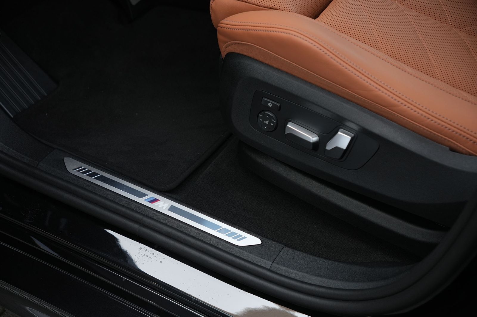 BMW X6 xDrive30d M Sport - Samsaru's Car Outlet
