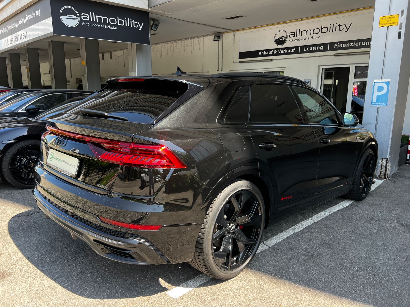 Audi Q8 50 TDI qu S Line Competition+ - Samsaru's Car Outlet