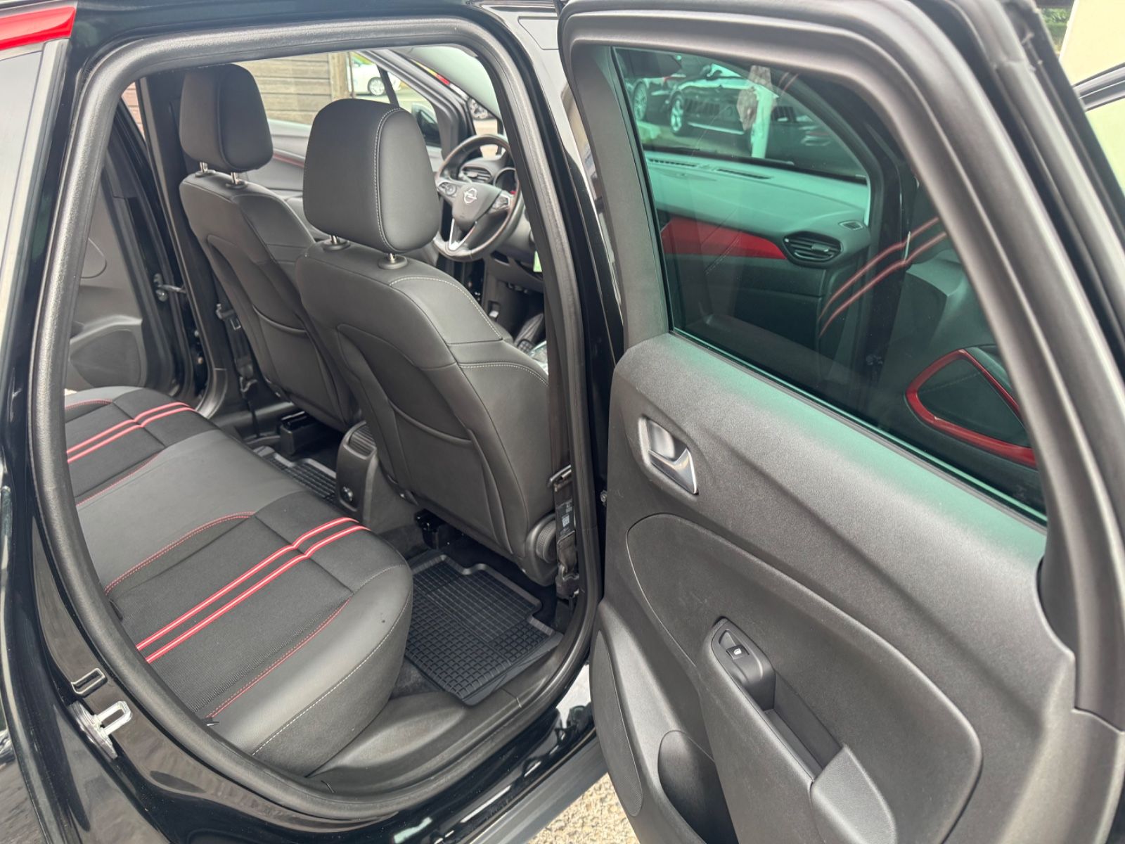 Opel Crossland X GS Line - Samsaru's Car Outlet