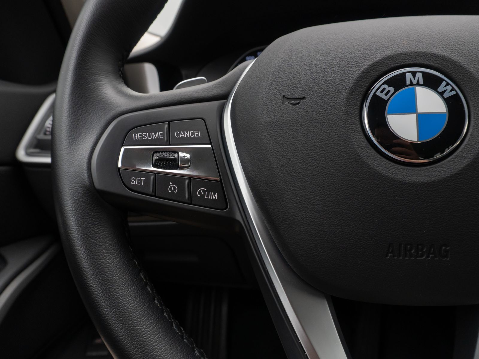 BMW 320d Advantage - Samsaru's Car Outlet