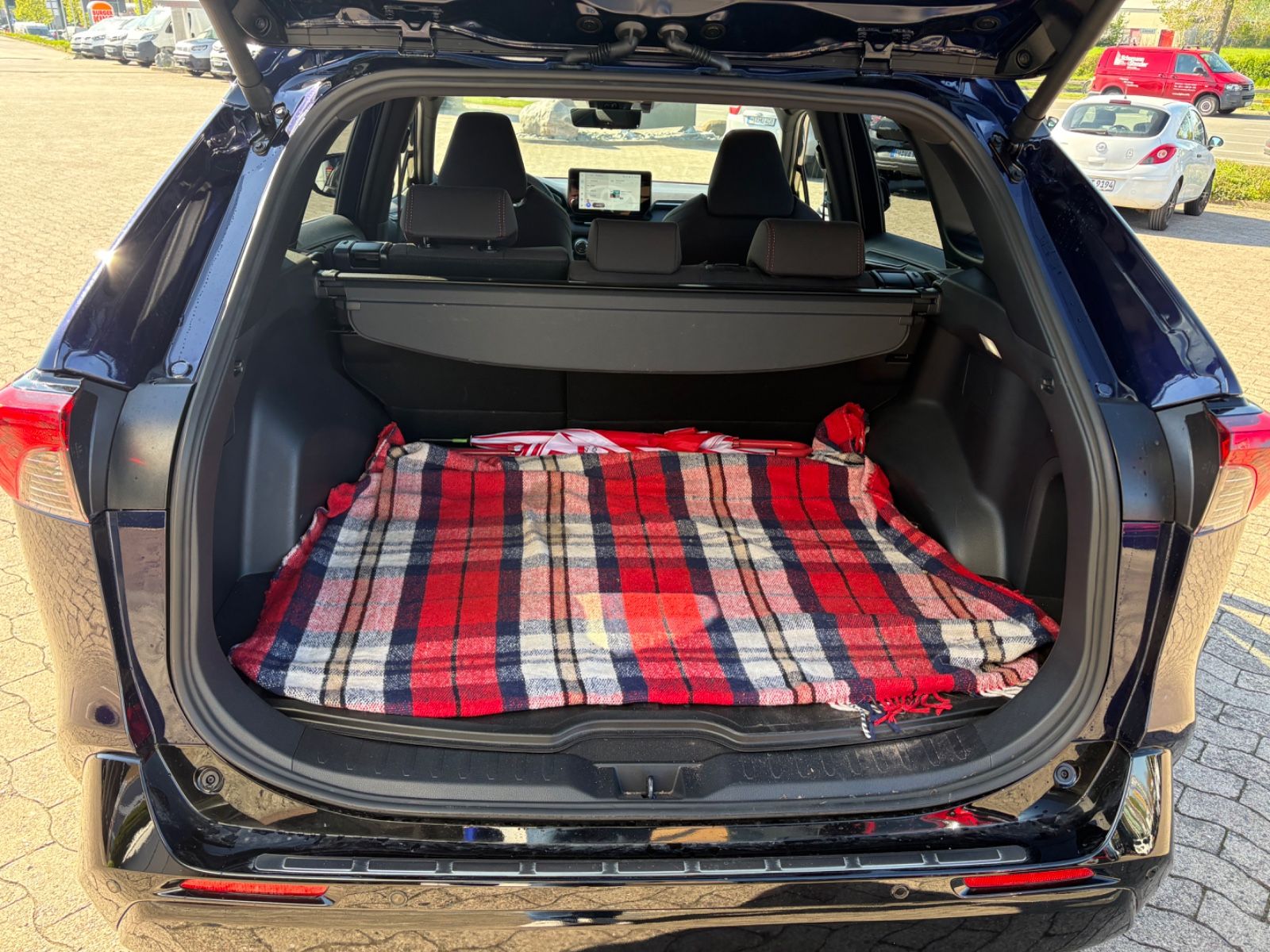 Toyota RAV4 Hybrid 4x4 Teamplayer **ALLRAD**