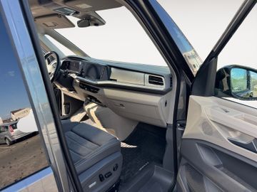 Volkswagen T7 Multivan Hybrid - Samsaru's Car Outlet