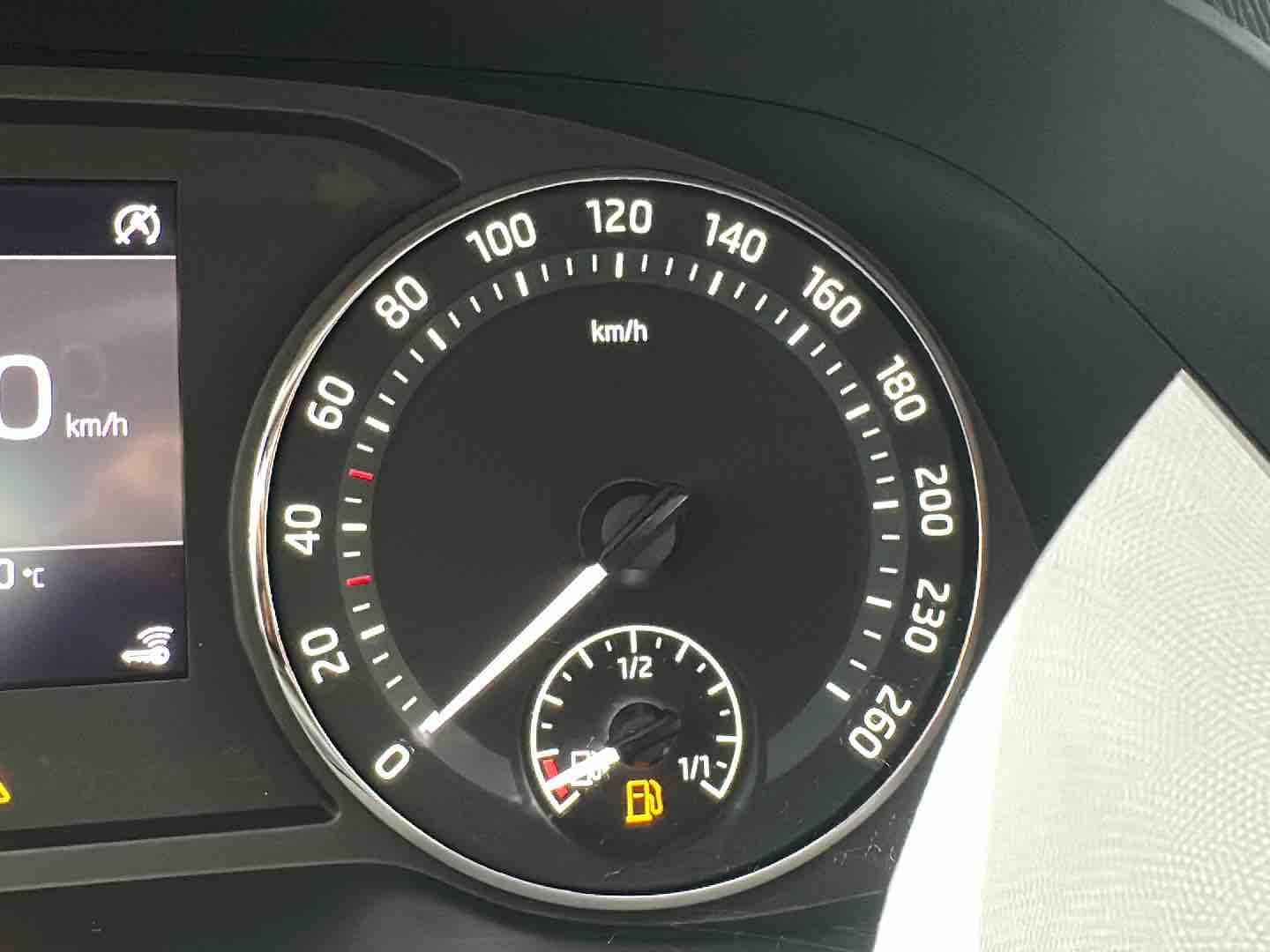 Skoda Octavia 1.5 16V TSI ACT - Samsaru's Car Outlet