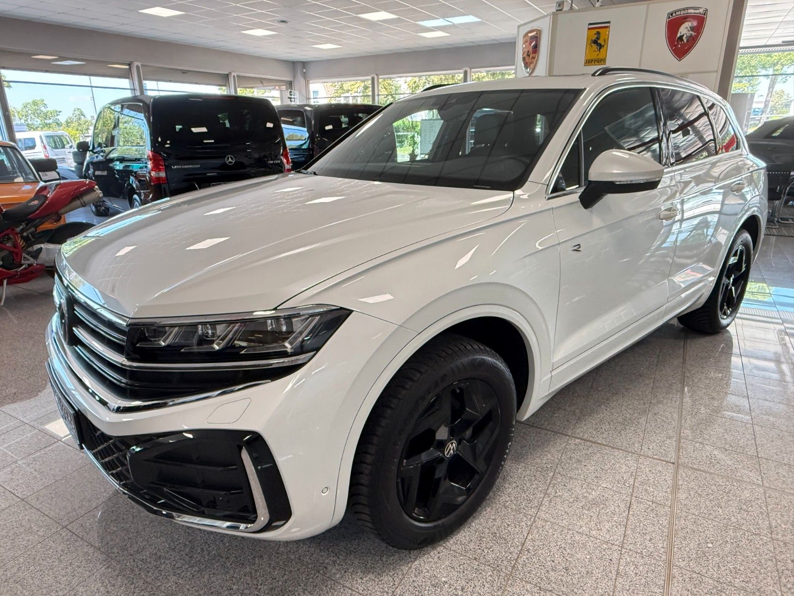 Volkswagen TOUAREG 3.0 V6 TDI R-LINE |NP94,6|PANO|MATRIX|19