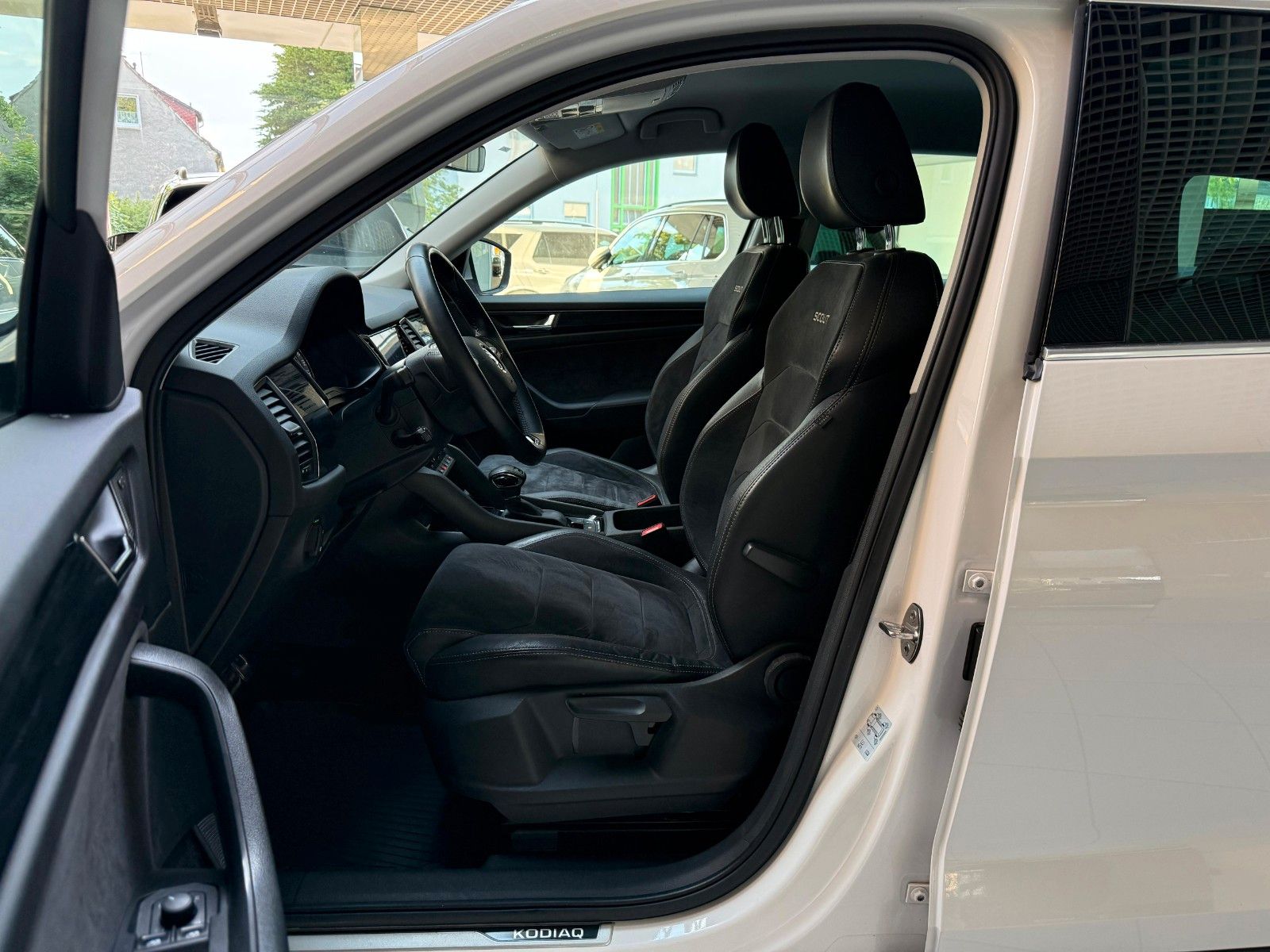 Skoda Kodiaq Scout 4x4 - Samsaru's Car Outlet