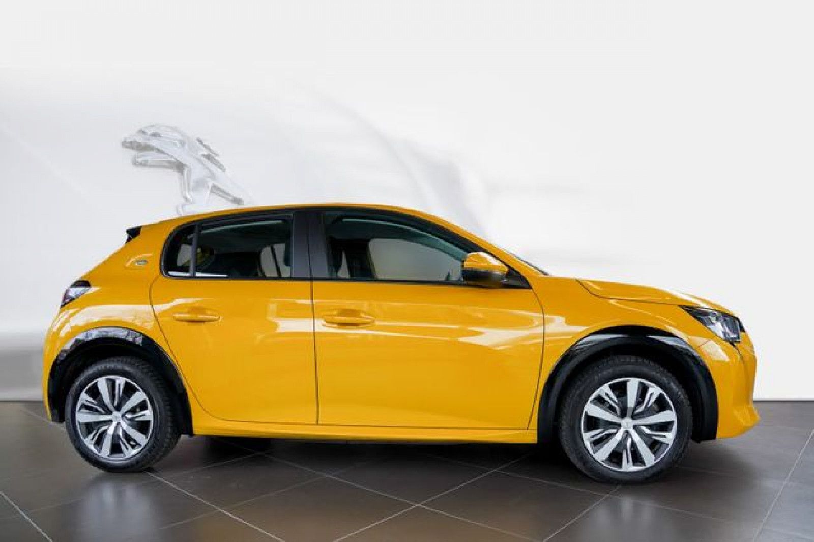 Peugeot 208 Active - Samsaru's Car Outlet